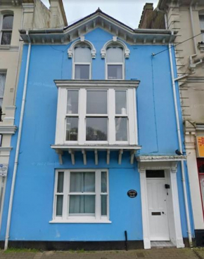 Lawn View Apartment